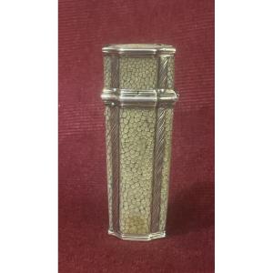 Briquet à essence en argent et galuchat