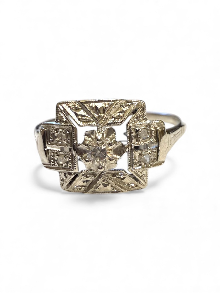 Art Deco Diamond Ring
