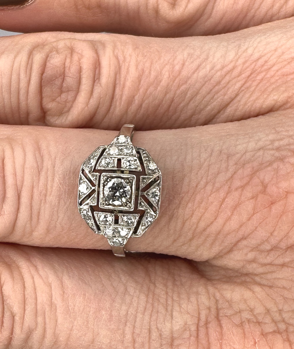 Platinum Art Deco Ring-photo-1