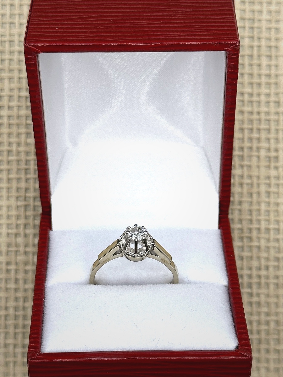 White Gold Solitaire-photo-2