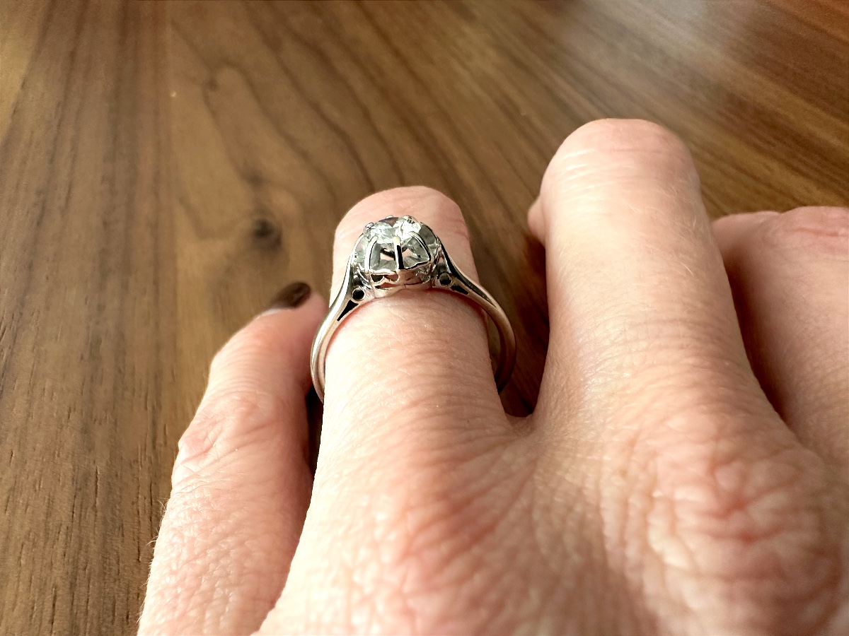 White Gold Solitaire-photo-2