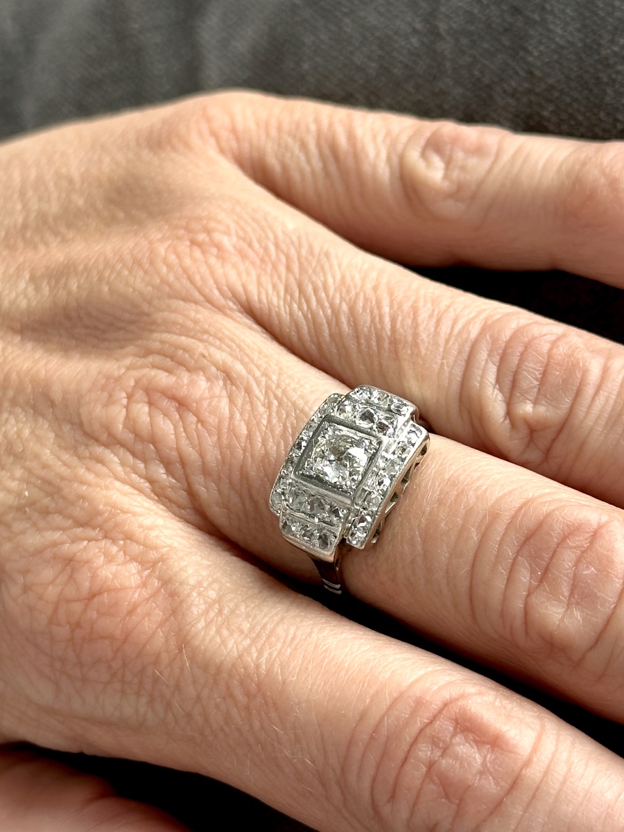 Antique-cut Diamond Ring