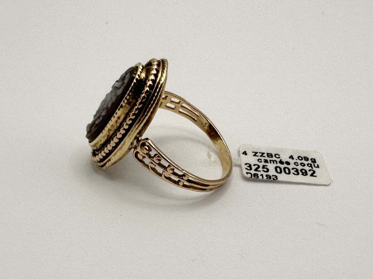 Rose Gold And Cameo Agate Ring-photo-3