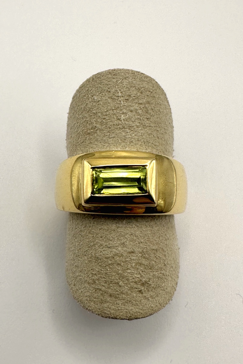 Ring In Yellow Gold Peridot-photo-2