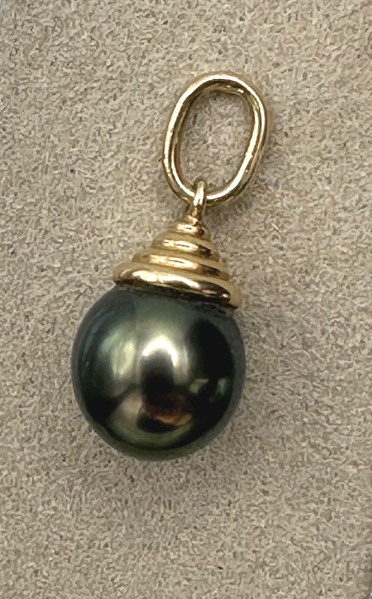 Pendant In Yellow Gold Tahitian Pearl