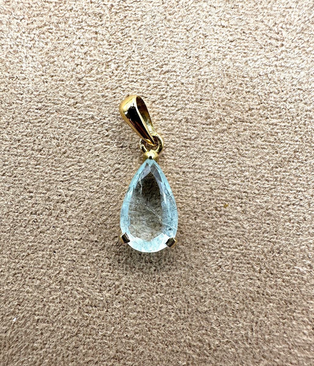 Pendentif Aigue Marine et Or Jaune en forme Poire