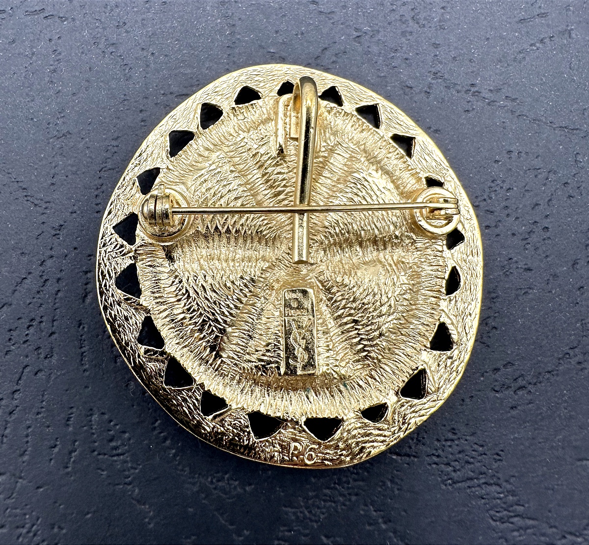 Broche Yves Saint Laurent-photo-3