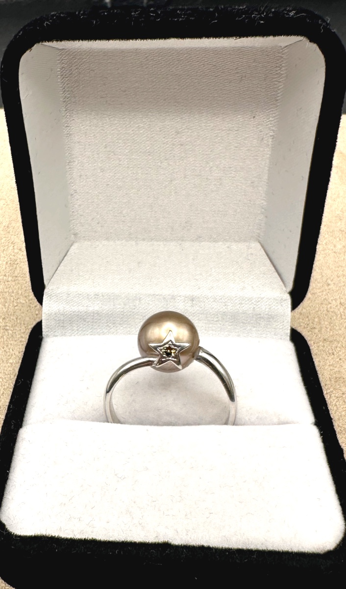White Gold Ring With Chocolate Tahitian Pearl
