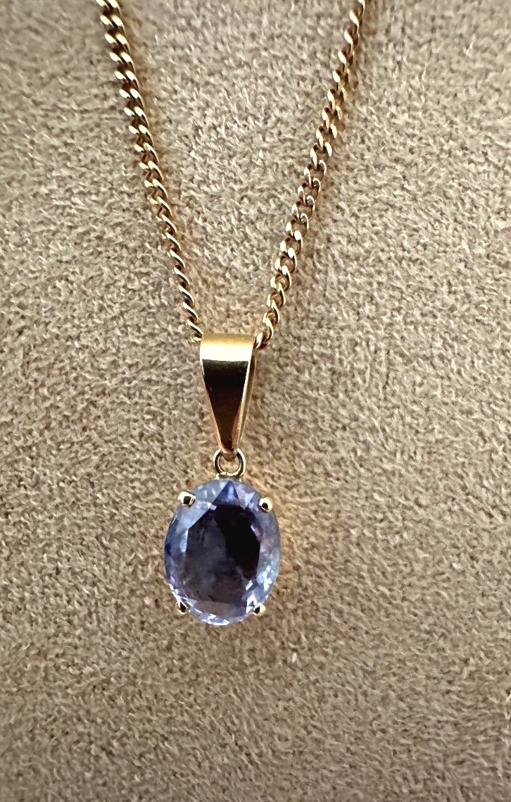 Yellow Gold And Sapphire Pendant-photo-1