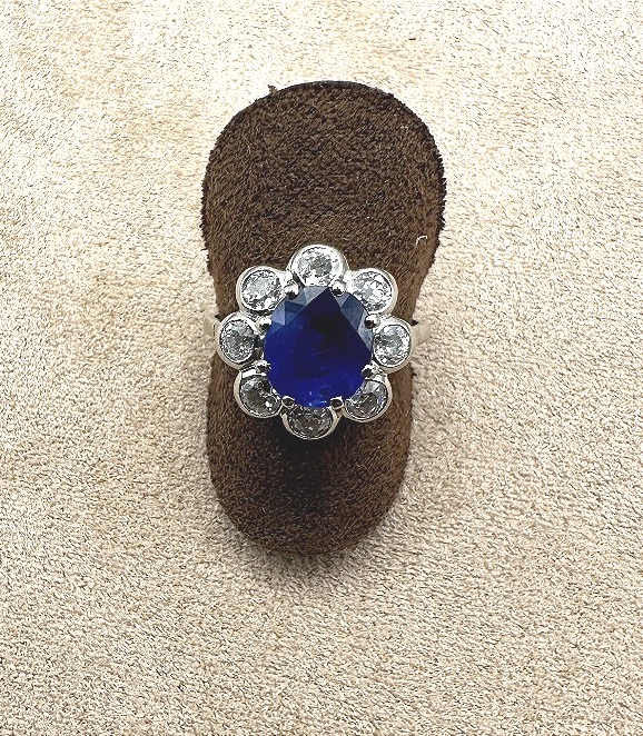 Marguerite Saphir In Platinum-photo-1