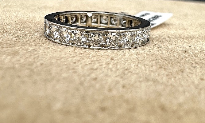 Platinum And Diamond Full Circle Wedding Band-photo-4