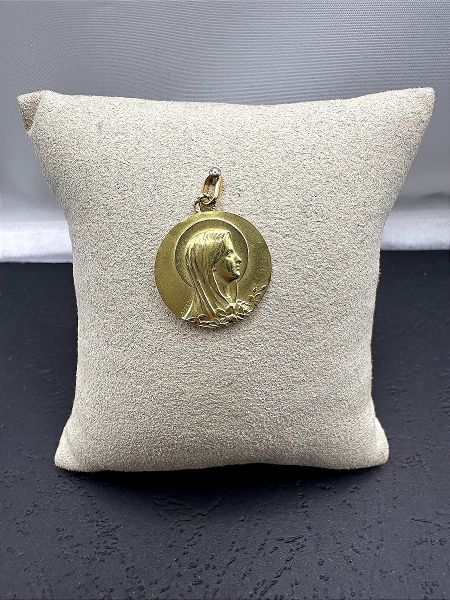 Mazonni Gold Medal