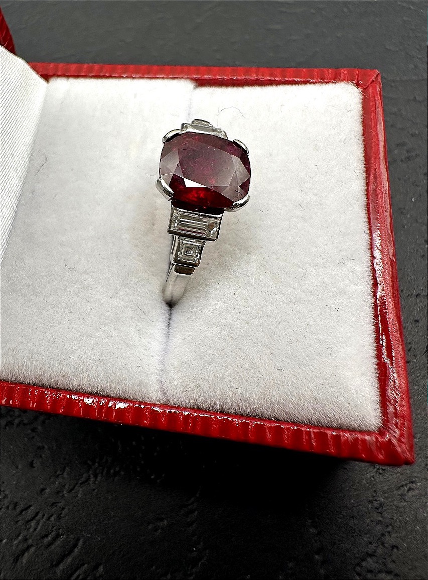 Platinum Ring With Rubies-photo-2