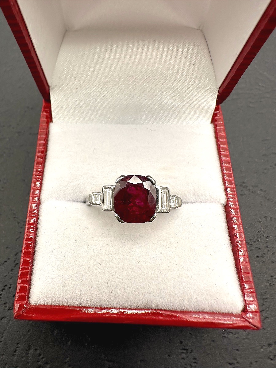 Platinum Ring With Rubies