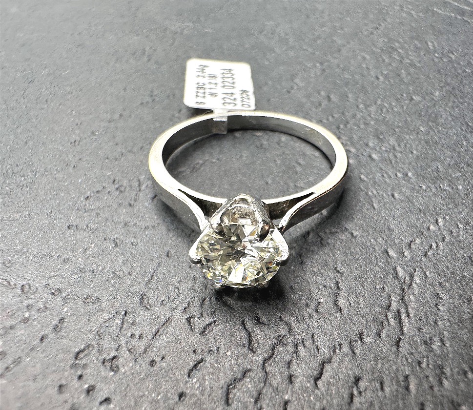 Bague Solitaire en Or Gris-photo-1