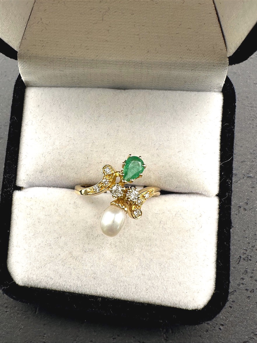Emerald, Diamond, And Freshwater Pearl Ring-photo-3
