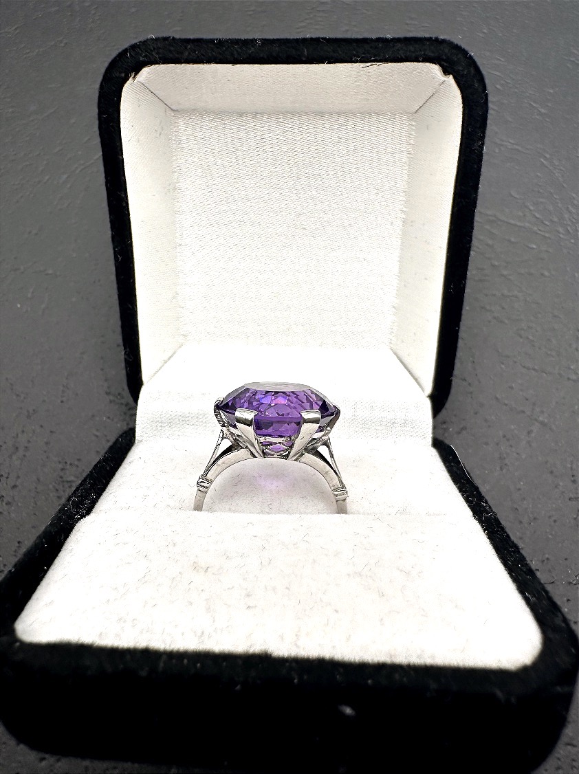 White Gold Ring With A Round Amethyst-photo-3