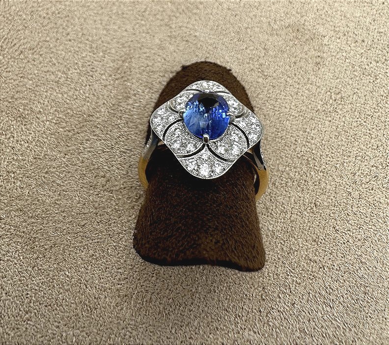 Gold Ring Set With A Sapphire-photo-3