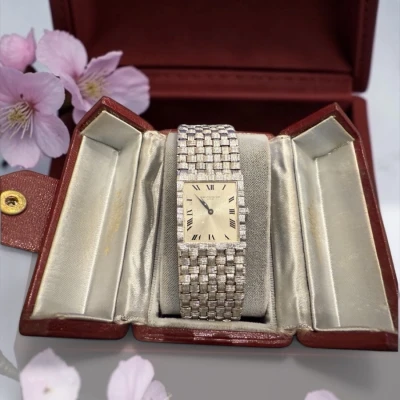 Premiere-Image-1740914