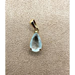 Aquamarine And Yellow Gold Pendant In Pear Shape