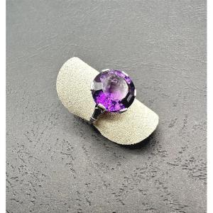 Bague en Or Gris avec une Améthyste ronde