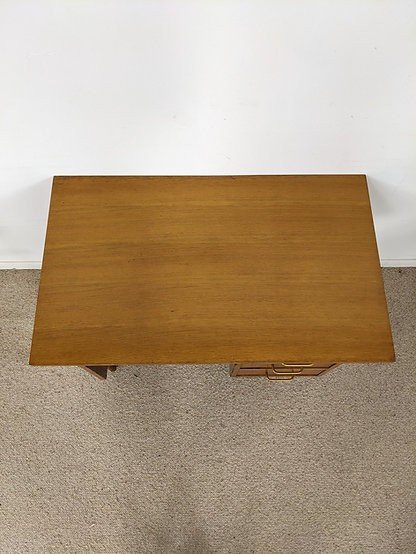 Vintage Desk-photo-3