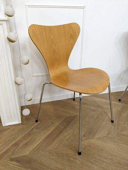 Chaises Arne Jabcosen Série 7-photo-2