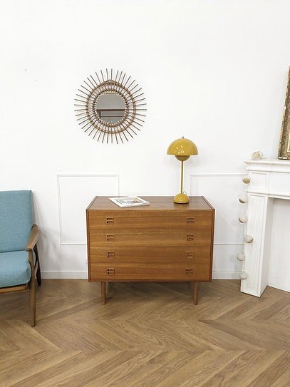 Commode Scandinave 4 Tiroirs Pieds Fuseaux