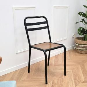 Chaise bistrot, terrasse vintage.