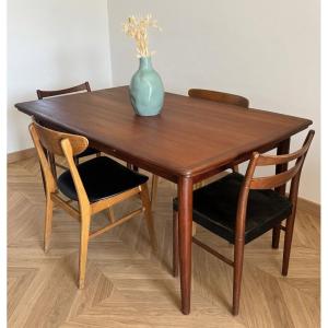 Scandinavian Style Extendable Teak Table - Ligne Roset