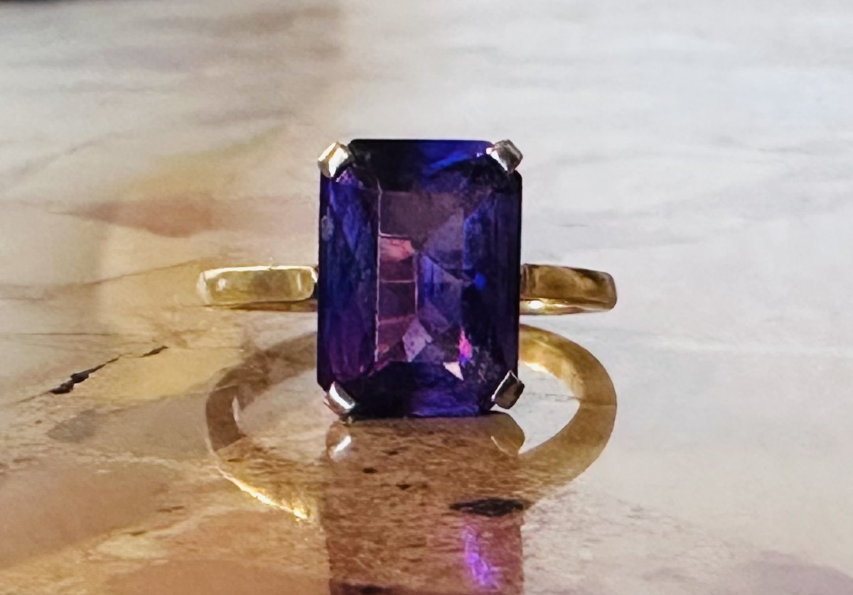 Amethyst Ring In 14k Yellow Gold