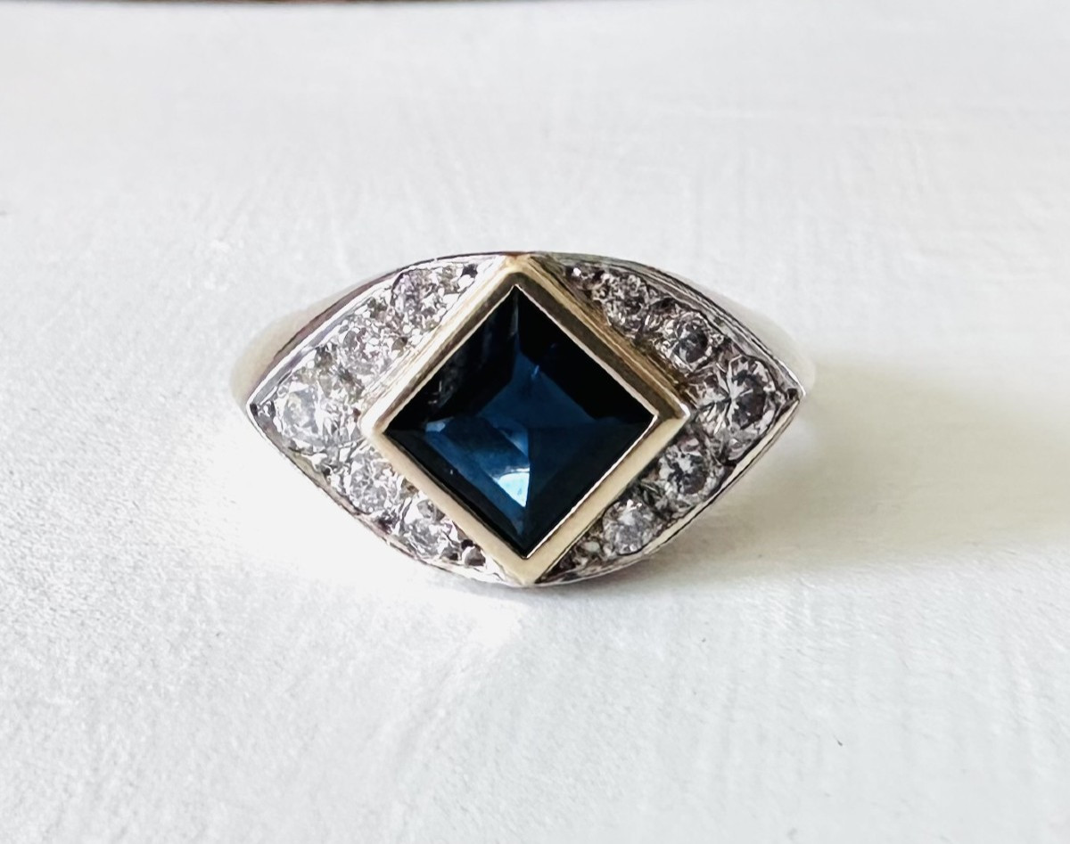 Bague en or jaune 18K et saphir dans le goût de la Maison Hermès