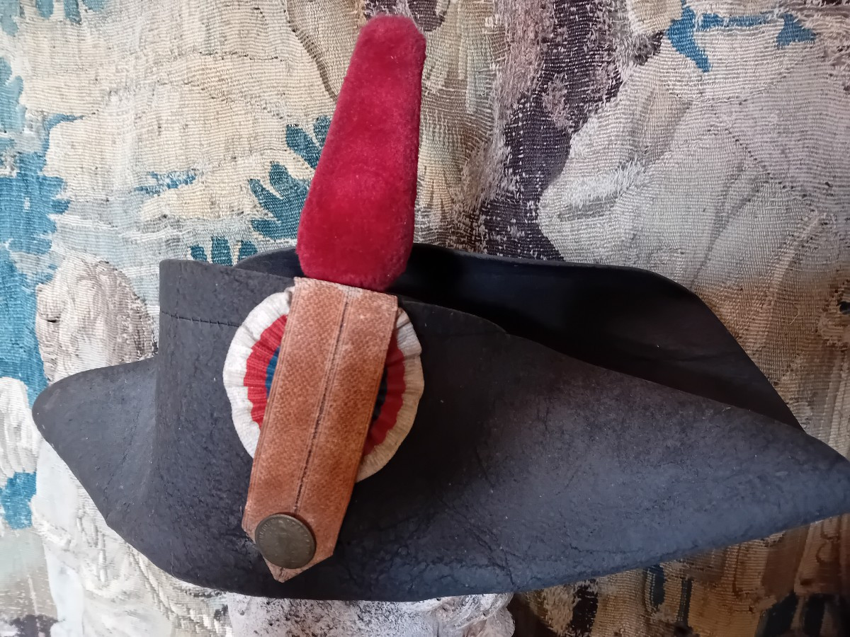 Chapeau bicorne troupe infanterie révolution française 1791.