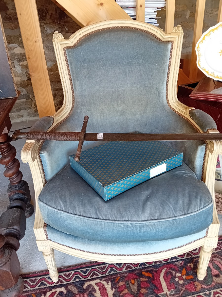 Pair Of Antique Bergères à La Reine , Louis XVI Style .