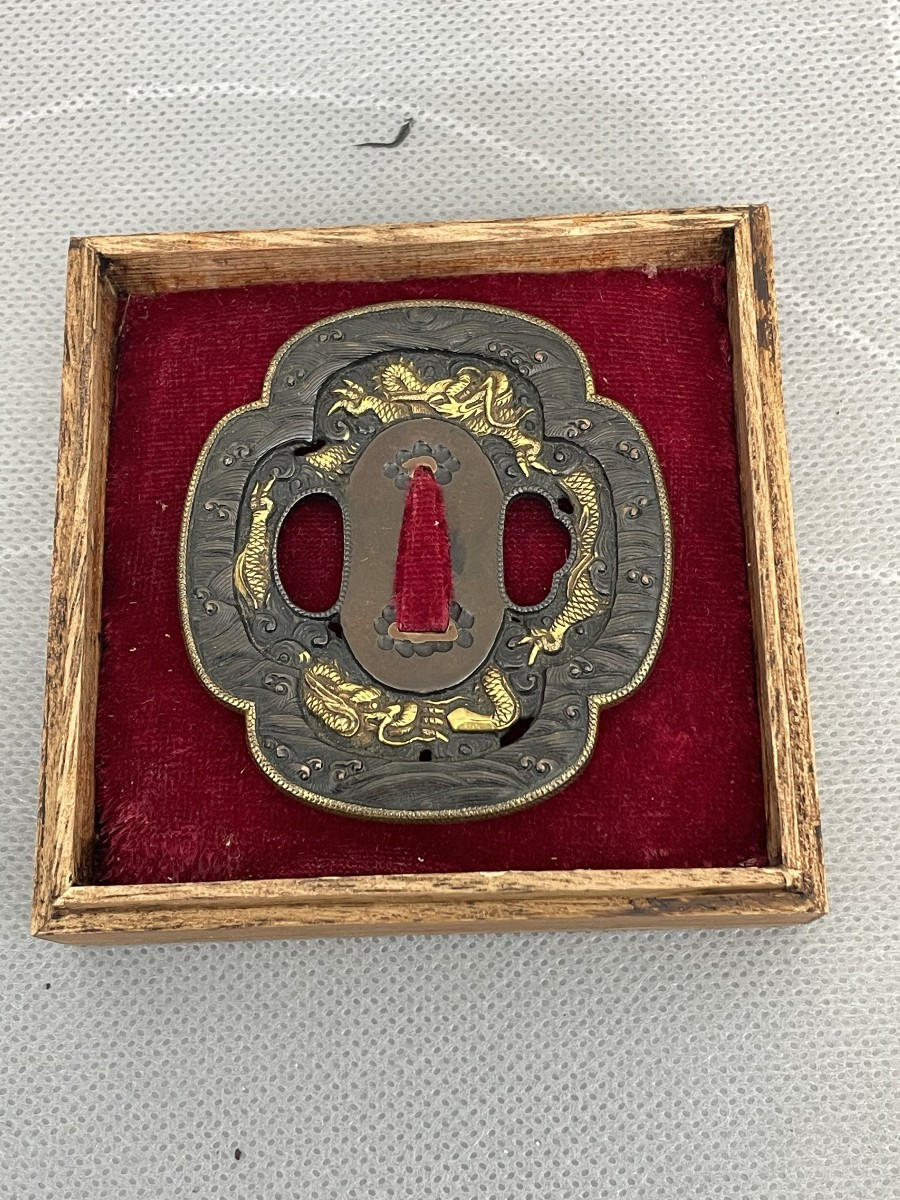 TSUBA  de forme MOKO GATA        époque  EDO-photo-1