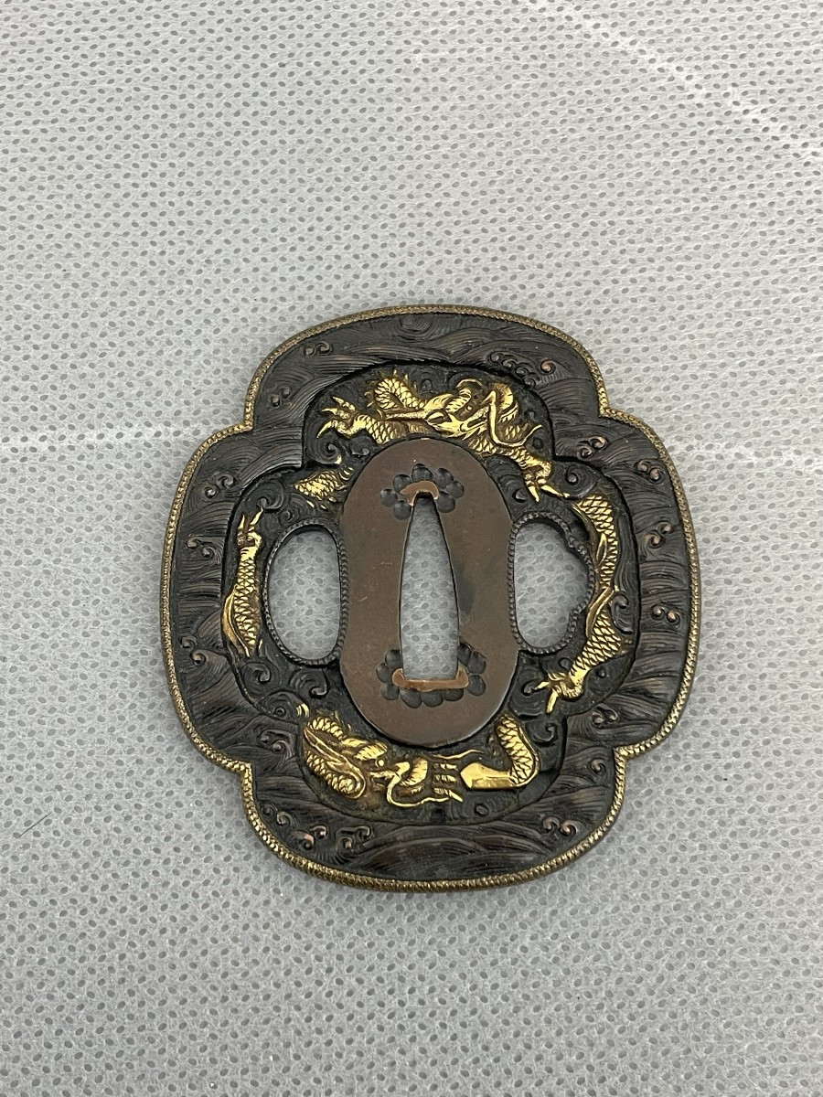 TSUBA  de forme MOKO GATA        époque  EDO