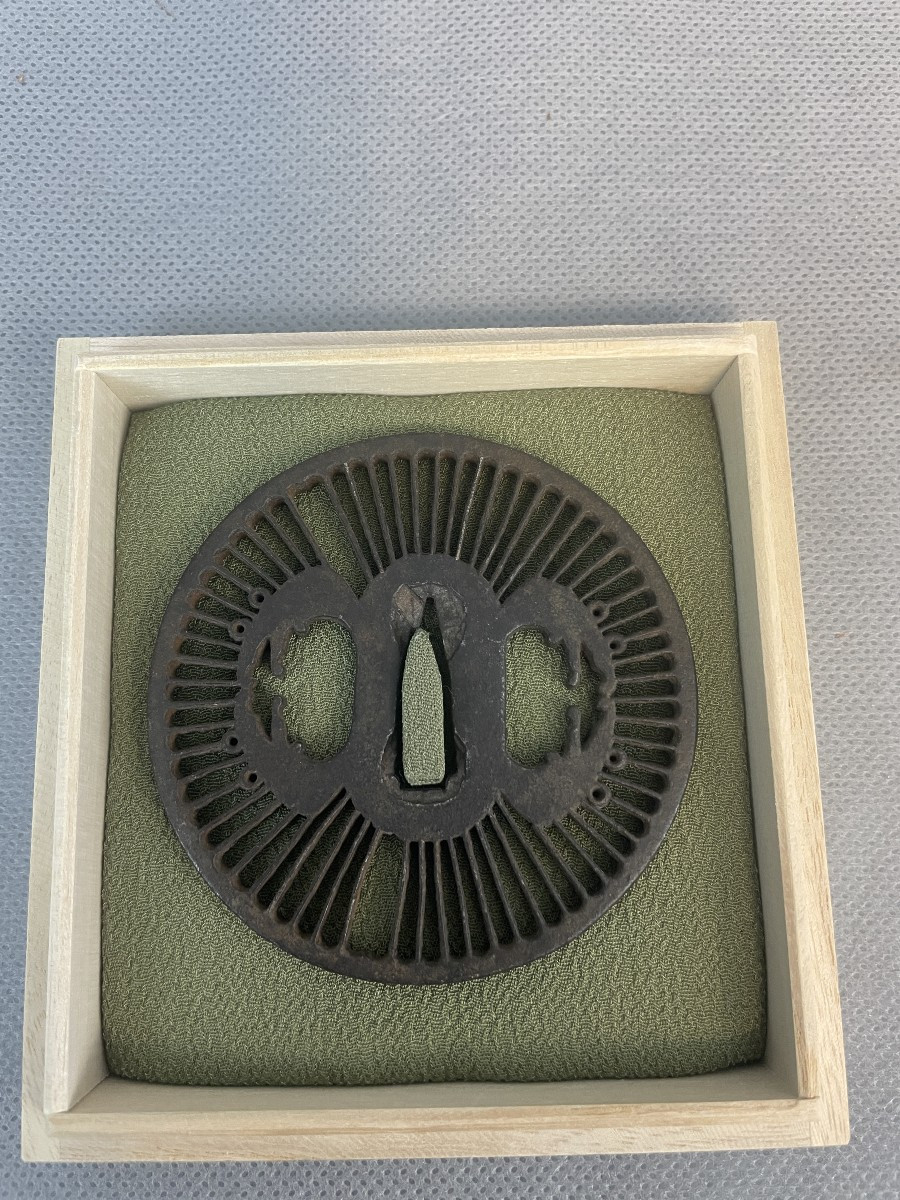 TSUBA époque EDO (1603/1868) Ecole SAOTOME