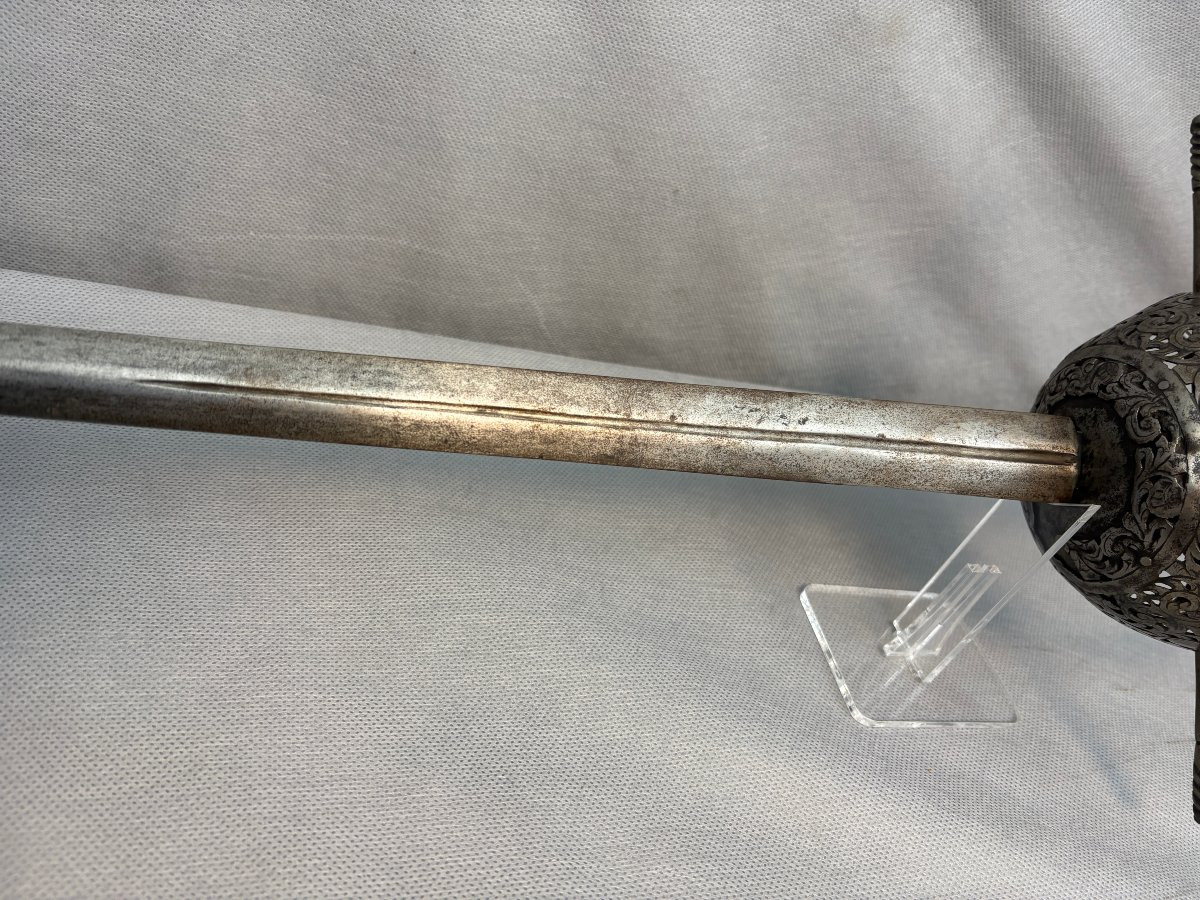 FORTE EPEE ou dite RAPIERE à la TAZA vers 1650 -photo-2