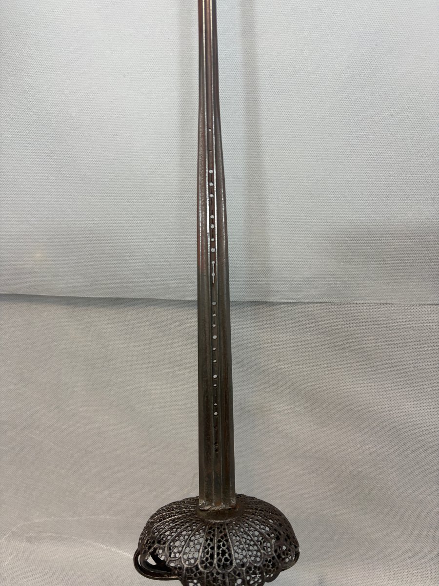 17th-century Shell-hilted Sword-photo-3