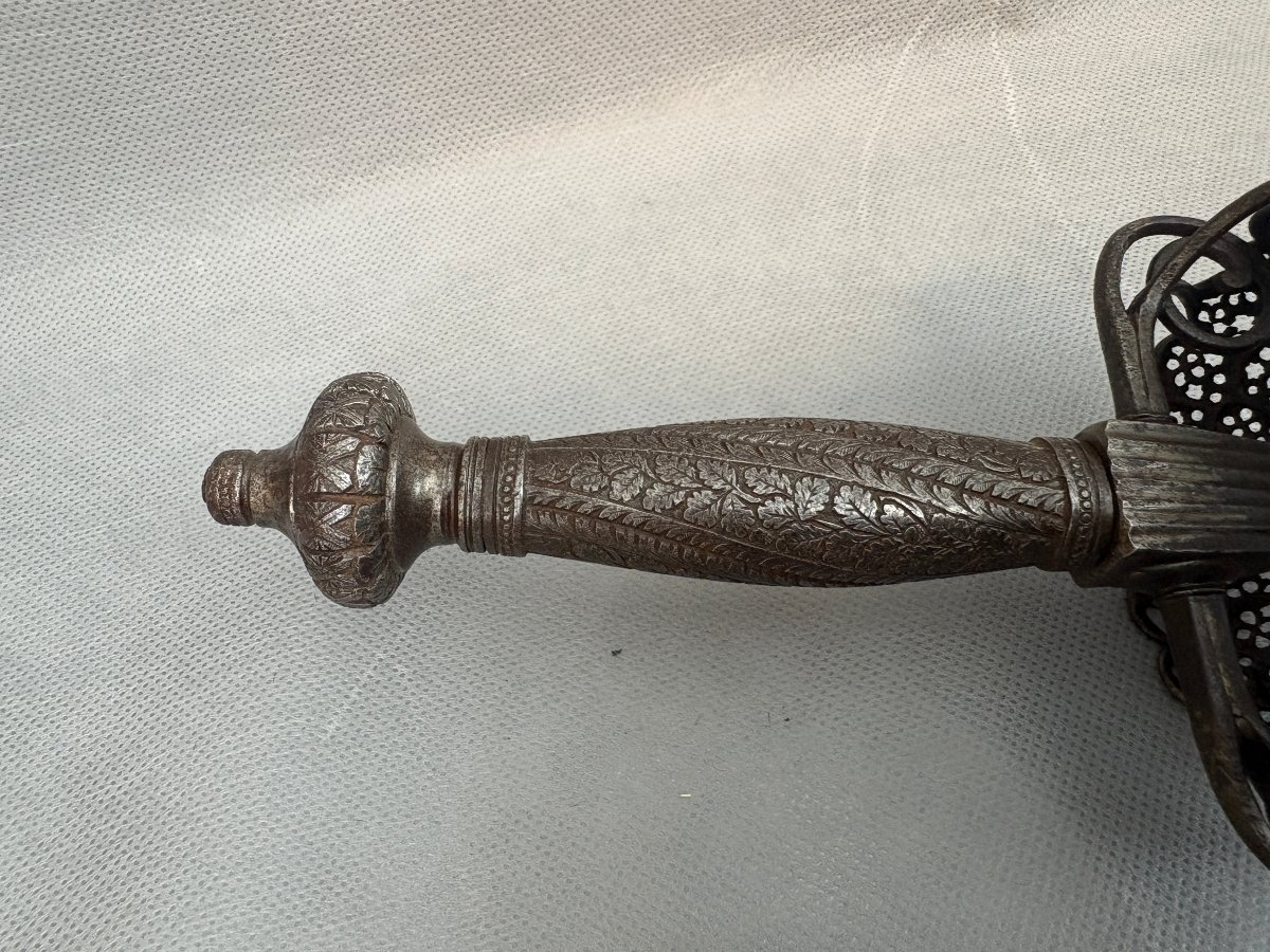 17th-century Shell-hilted Sword-photo-4