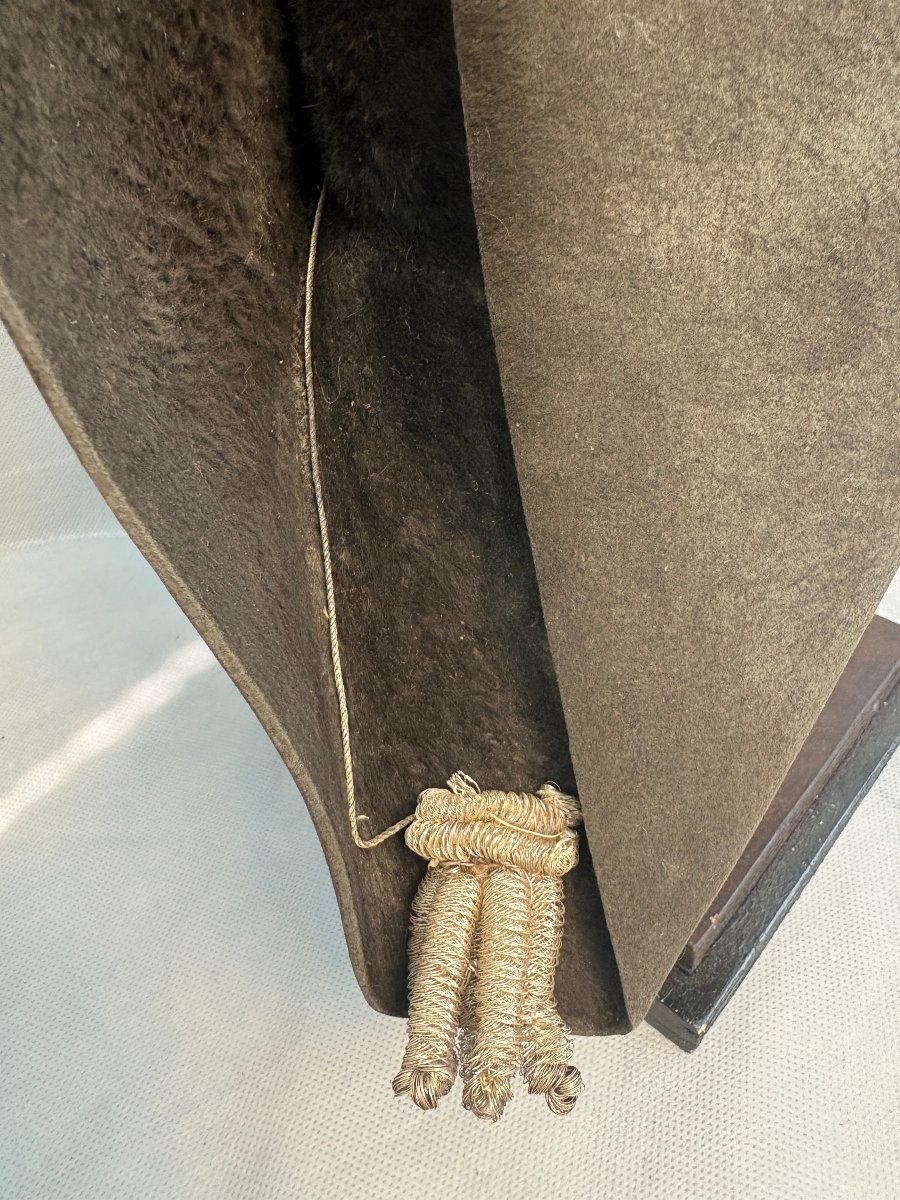 Officer's Two-corned Hat Of The 5th Dragoon Regiment -photo-2