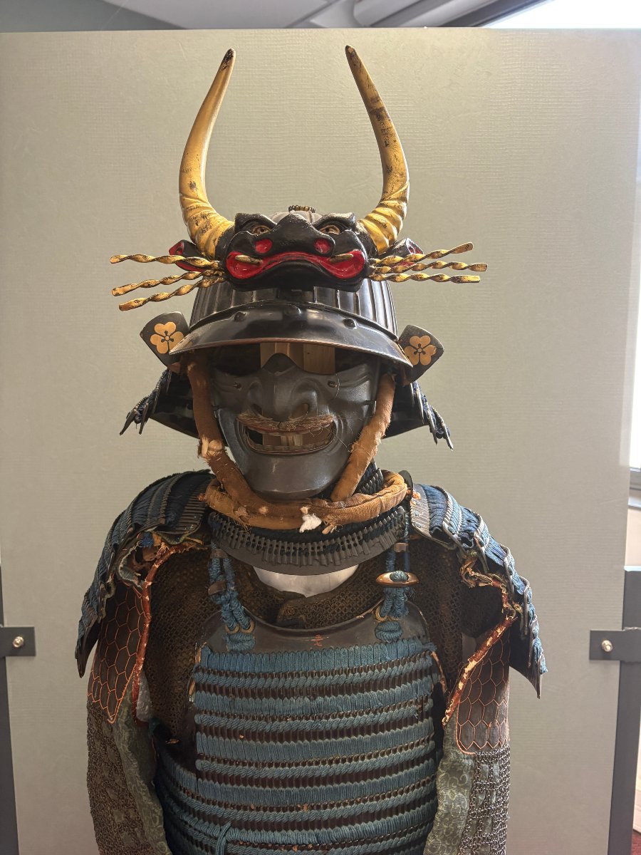 Japanese Armor, Tachi-dö Type     Mid-edo Period