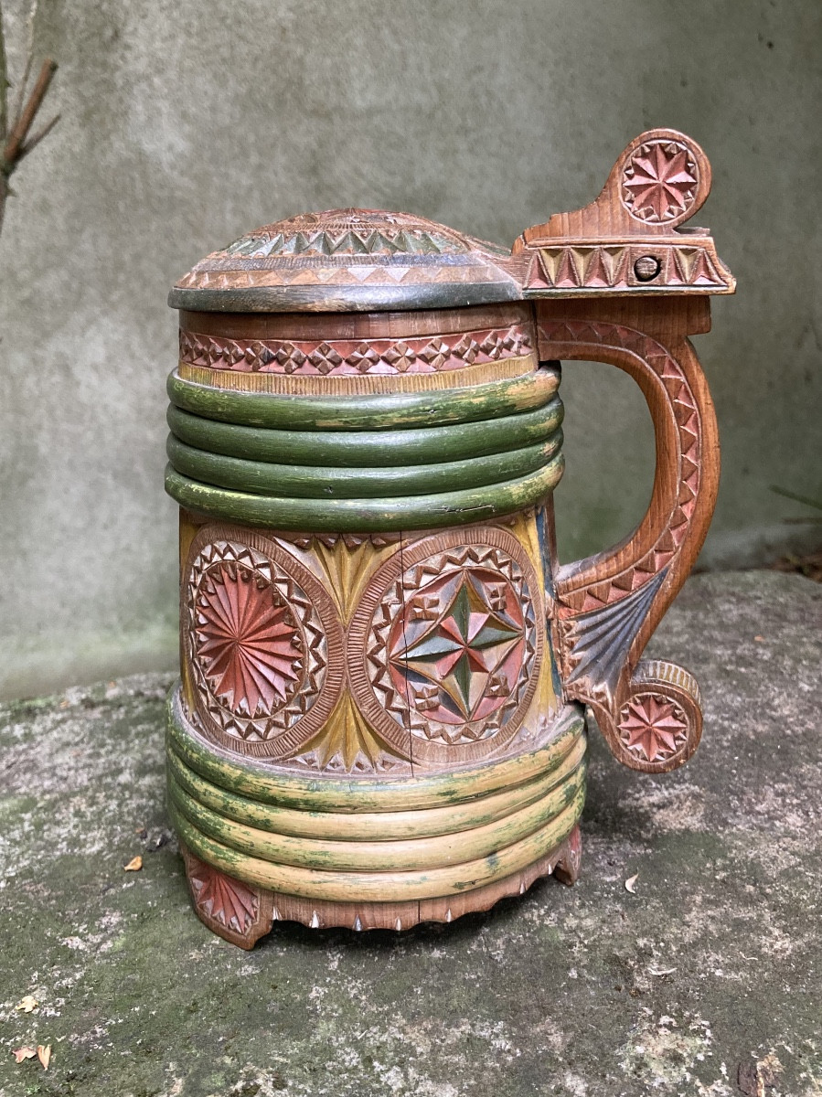 Swedish Beer Mug In Polychrome Carved Wood From The Early 20th Century, Folk Art.
