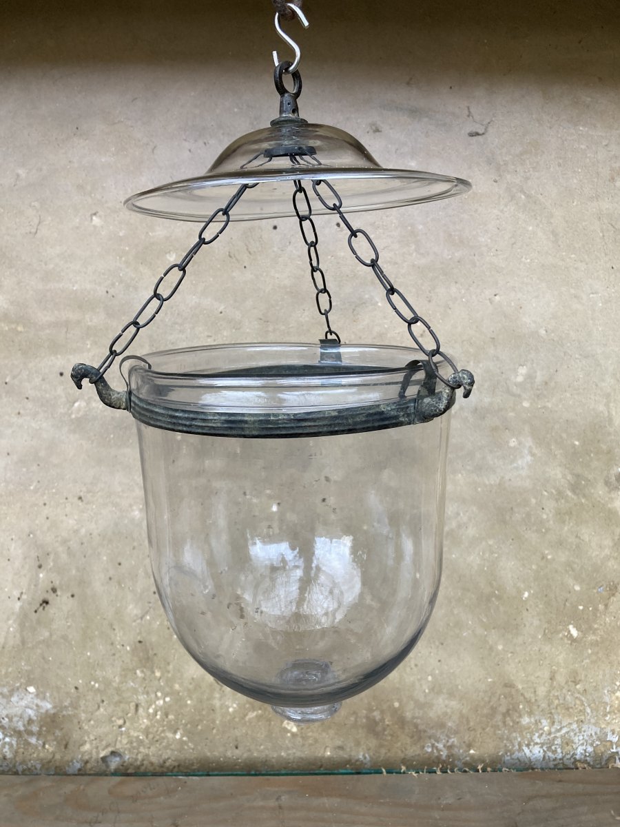 Lantern And Its Smoke-proof Top In Translucent Blown Glass - Chains And Fixing In Brass, Bronze Aspect - Glassware Early 19th 