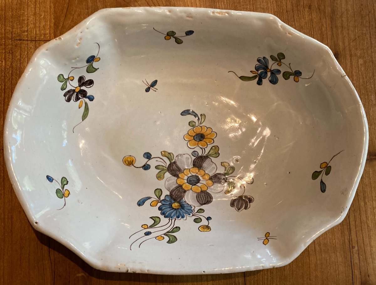 Dish Banette Earthenware XVIIIth Nivernais Or Auxerrois With Polychrome Decor Of Flowers-photo-2