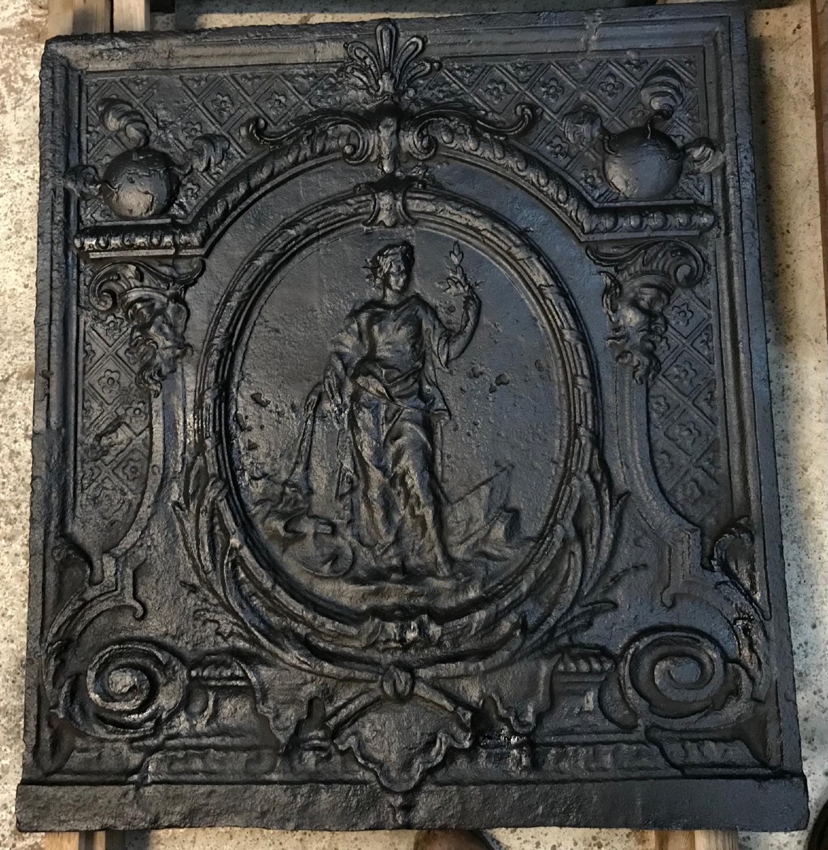 Plaque De Cheminée Renaissance 