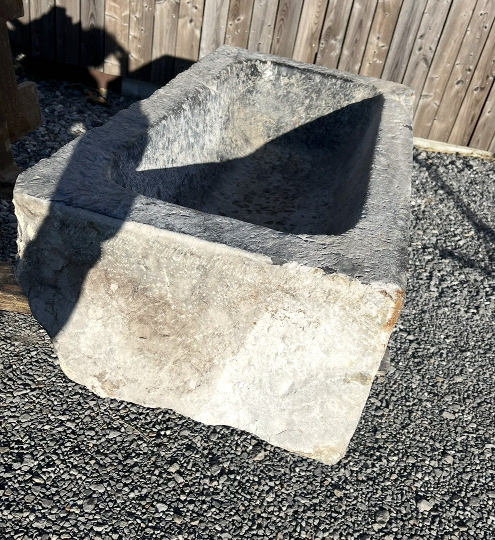  3 Auges en pierre identiques-photo-4