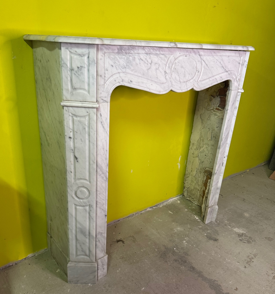Louis XV Pompadour Mantel-photo-4