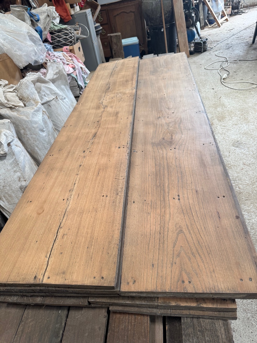 Antique Extra-wide Elm Floors