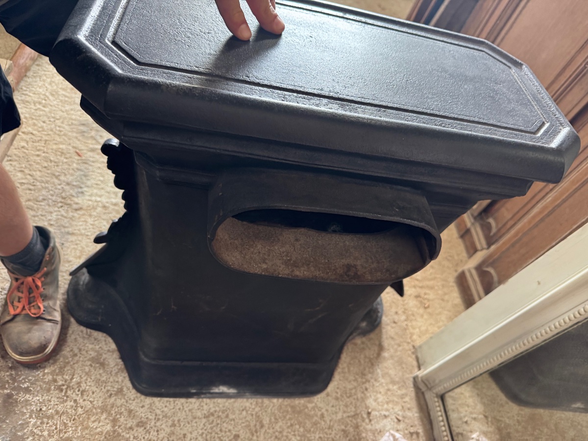 Godin Lemaire Prussian-style Stove-photo-4